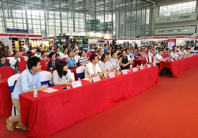 首屆'創(chuàng)享未來'互聯(lián)網(wǎng)+工業(yè)設(shè)計(jì)大賽