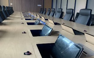 鐵三角數字會議系統解決方案：隱藏話筒也能遠距離清晰拾音